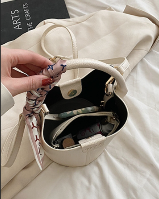 SASO Sac seau avec pochette