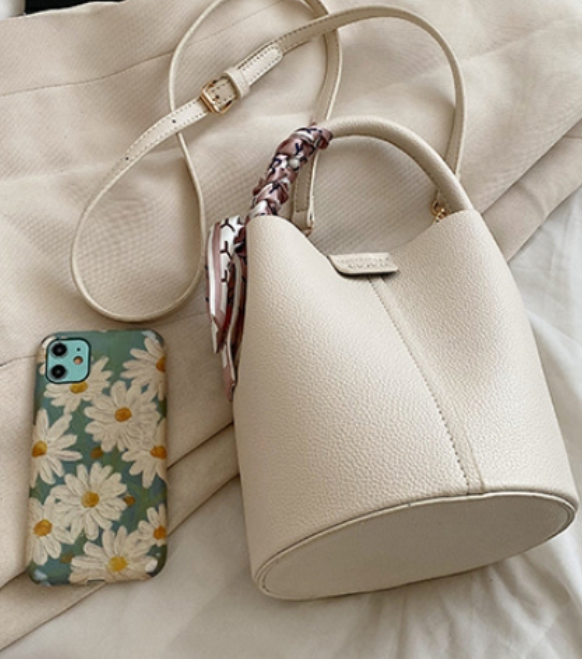 SASO Sac seau avec pochette