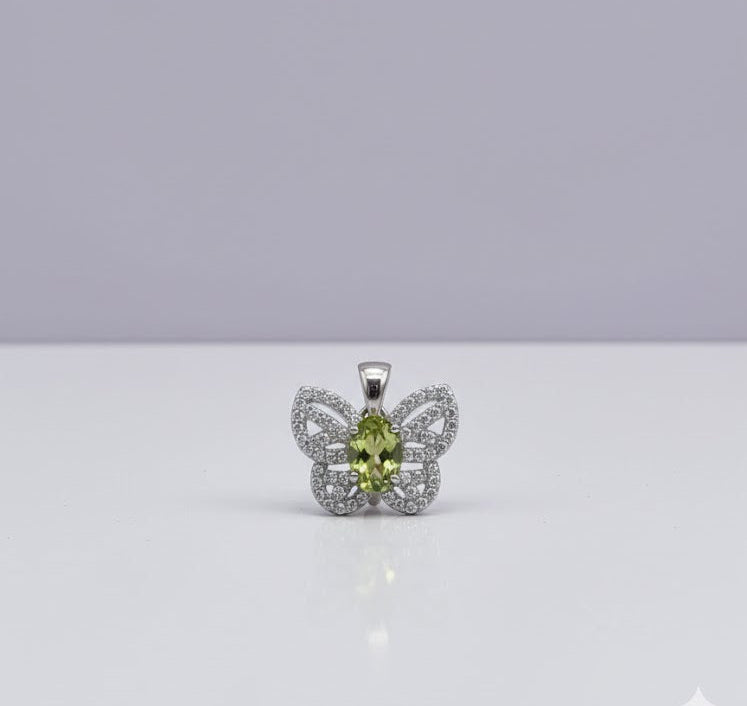 "PAPDO" Pendentif avec strass forme papillon péridot en argent