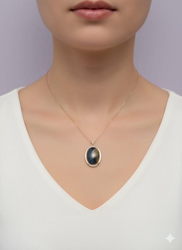 AUREON Pendentif oeil de faucon ovale sertie de zircon en vermeil