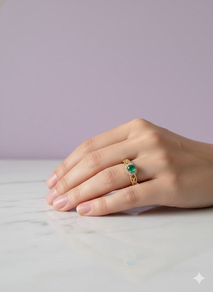 BAGEMAU Bague émeraude monture dentelle vermeil or 18k