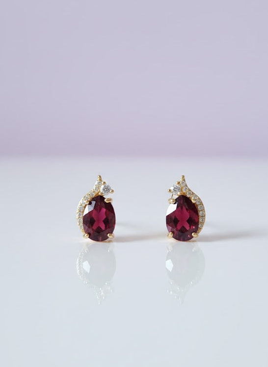 BOVAGRA Boucle d'oreille grenat rouge sertie de zircon vermeil or 18k