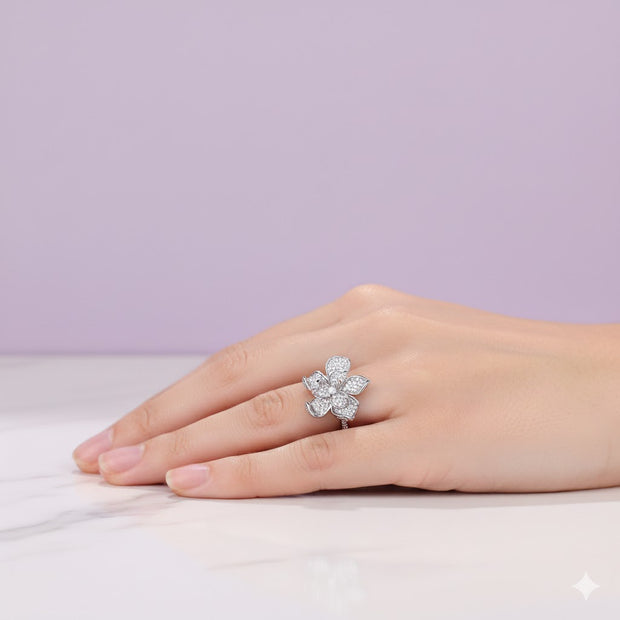"FLOREA" Bague fleur de strass en acier inoxydable argenté