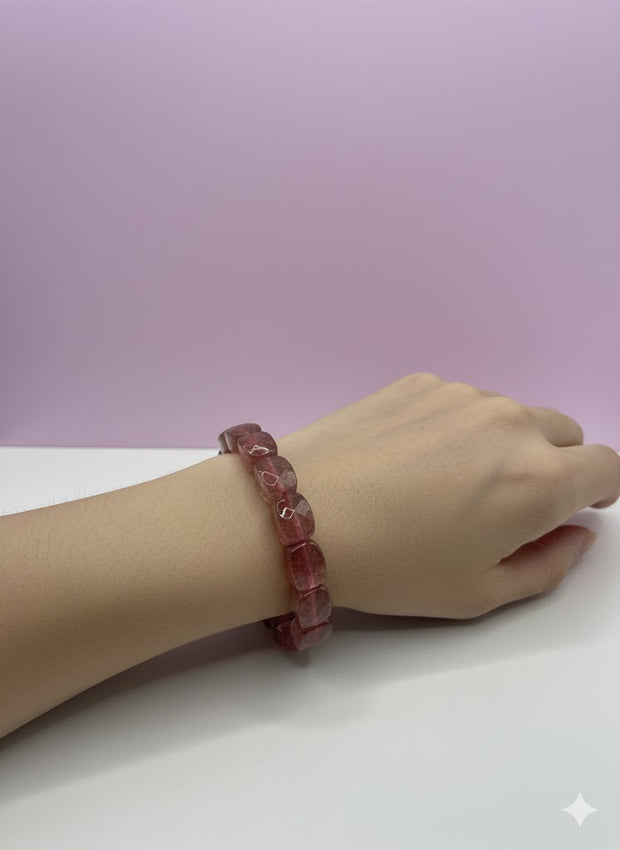 "FRAISA" Bracelet jonc quartz fraise ovale
