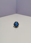 LIBRABRO  Broche labradorite ovale blanche et vermeil or 18k