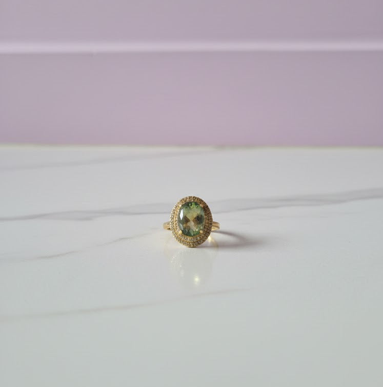 OVAMI Bague ovale mica vert sertie de zircon vermeil or 18k
