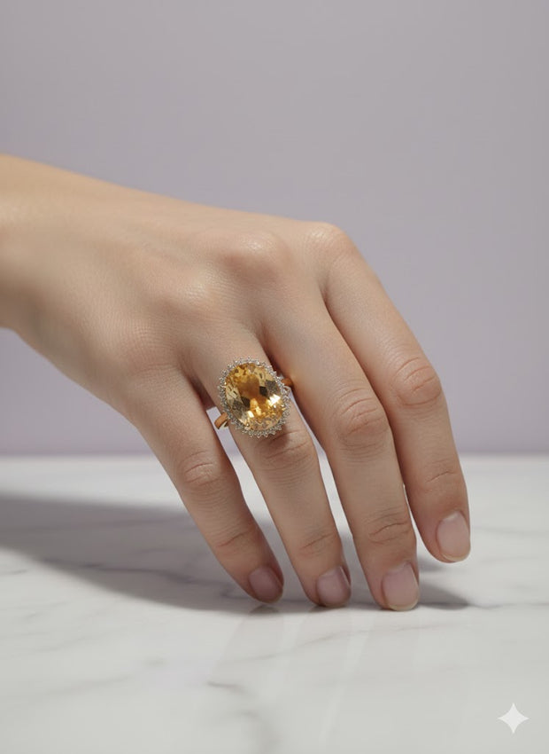 OVATRINE Bague ovale citrine sertie zircon vermeil or 18k