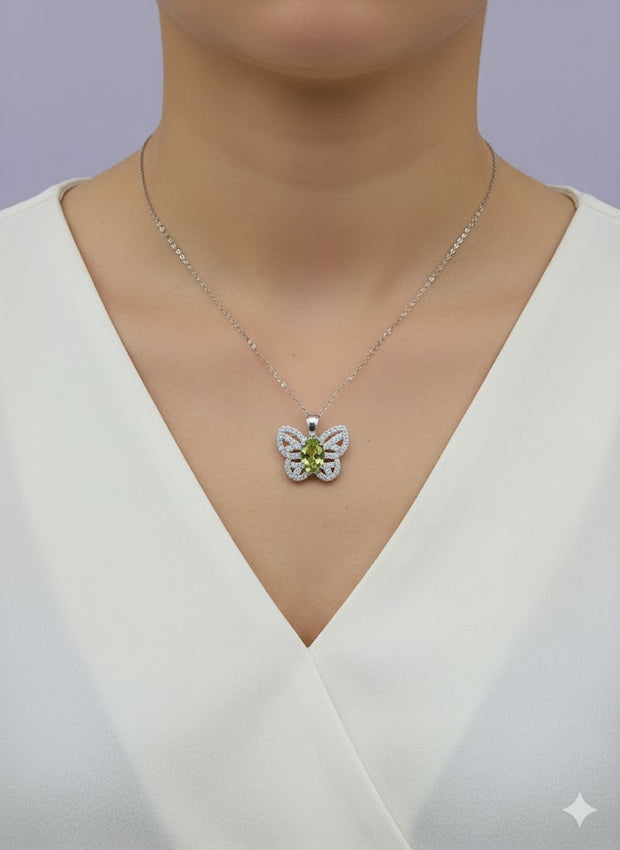 "PAPDO" Pendentif avec strass forme papillon péridot en argent