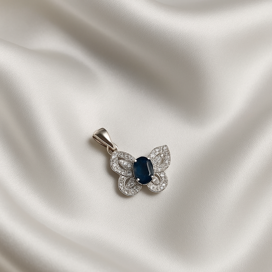 "PAPTO" Pendentif avec strass forme papillon topaz london en argent