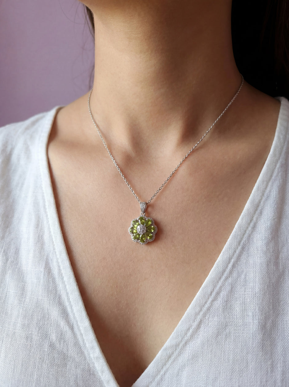 PENPEDOT Pendentif peridot sertie en argent 925