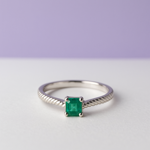 "VERDELINE" Bague avec pierre éméraude et ziconium