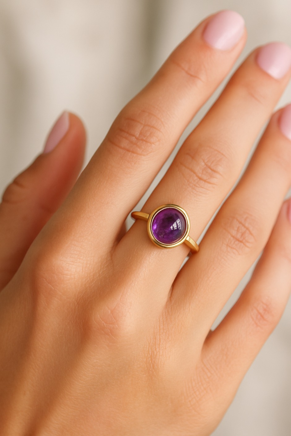 "VIOLETTA" Bague avec améthyste ronde en vermeil