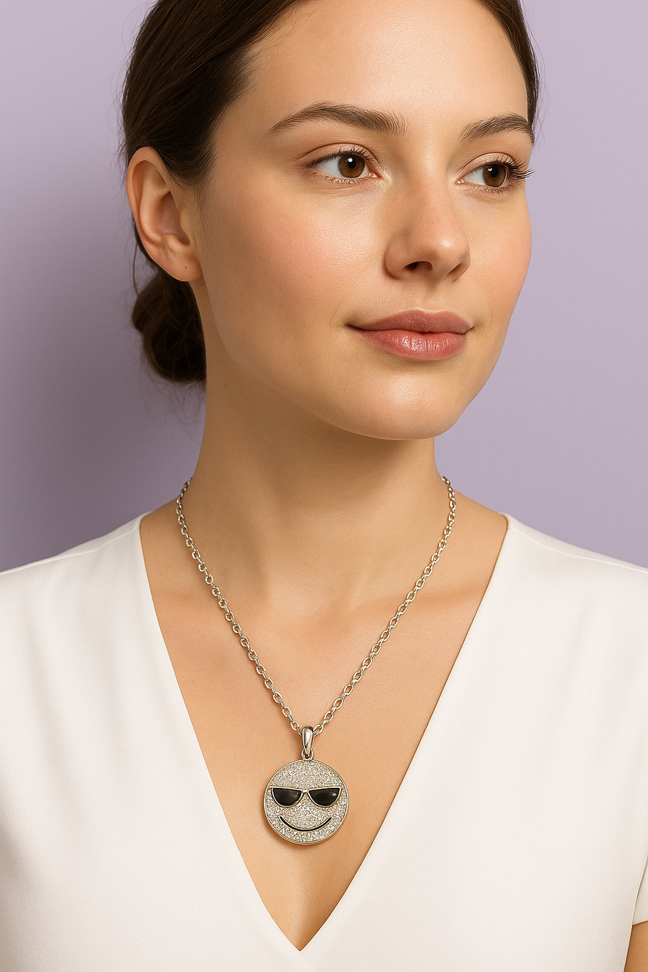 "VISIO" Chaîne et pendentif emoticone lunette en acier inoxydable argenté